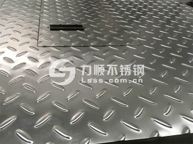 不銹鋼平臺_不銹鋼防滑平臺_不銹鋼花紋板樓梯