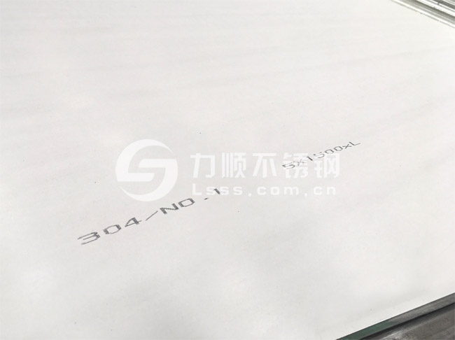 304熱軋不銹鋼板_5mm厚